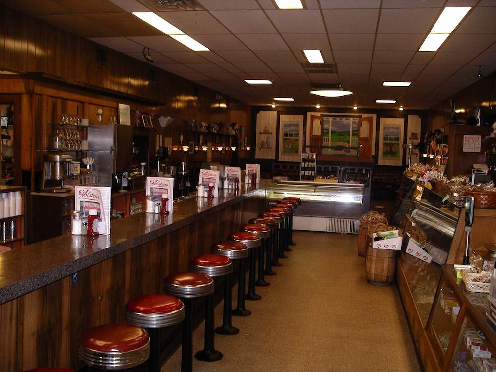 Holsten's Ice Cream, Chocolate & Restaurant