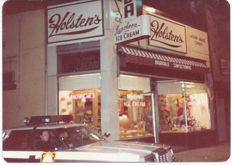 Holsten's Ice Cream, Chocolate & Restaurant